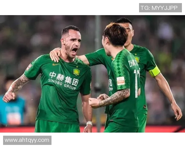 国安与鲁能激战正酣西塞精彩进球助力球队争胜 国安与鲁能激战正酣西塞精彩进球助力球队争胜